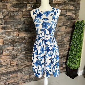 Gilli Blue and White Halter Midi Sundress